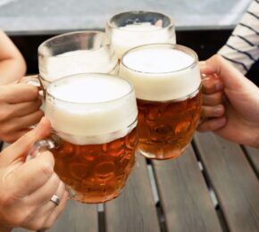 friends drinking beer together
